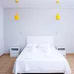 Penelope's Blue Sea Front Residenses * Ília