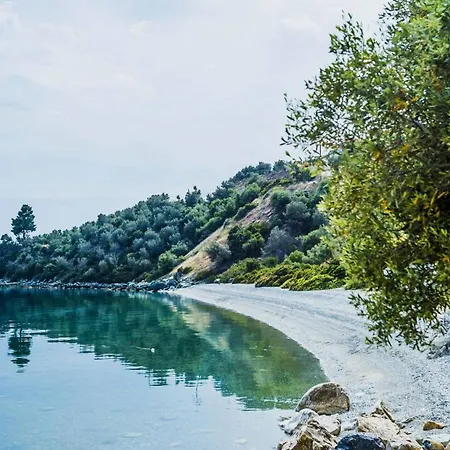 Penelope's Blue Sea Front Residenses Ília